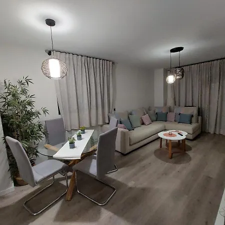 Apartment Apartamento Lux *